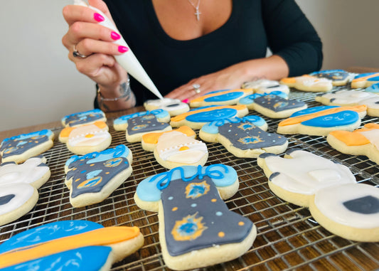 Custom Design Cookie Set